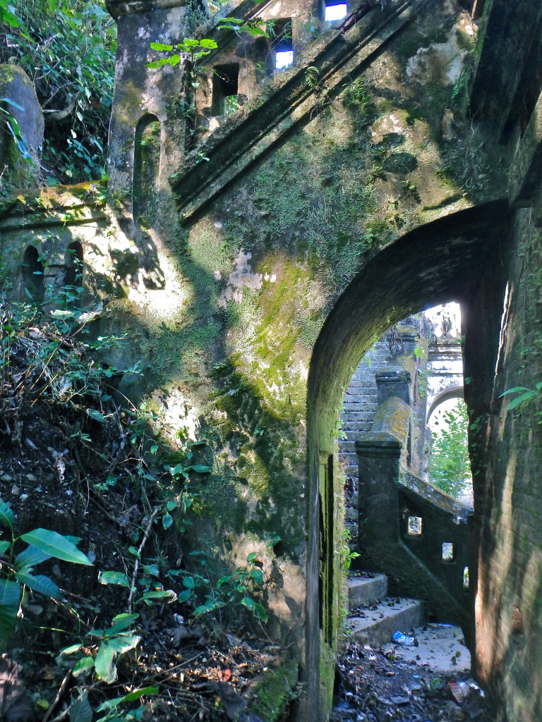 day hikes from Tansen nepal what to do in tansen nepal best places to see in tansen nepal travel blog for solo women tourists