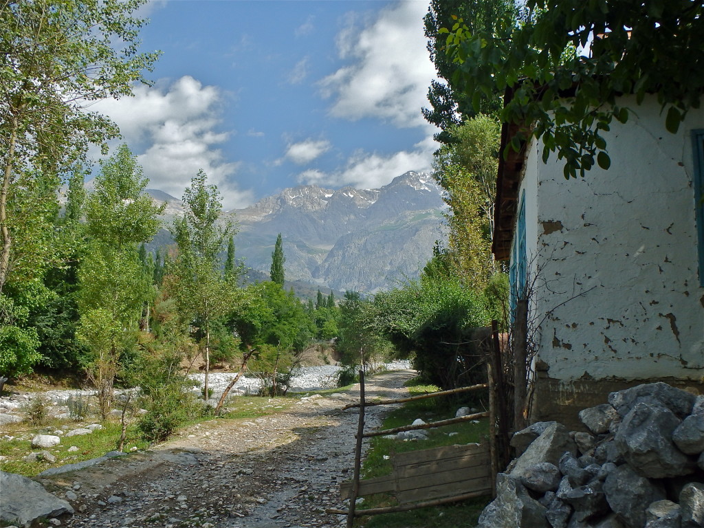 Arslanbob Kyrgyzstan Jalal Abad oblast travel blog, walnut forest