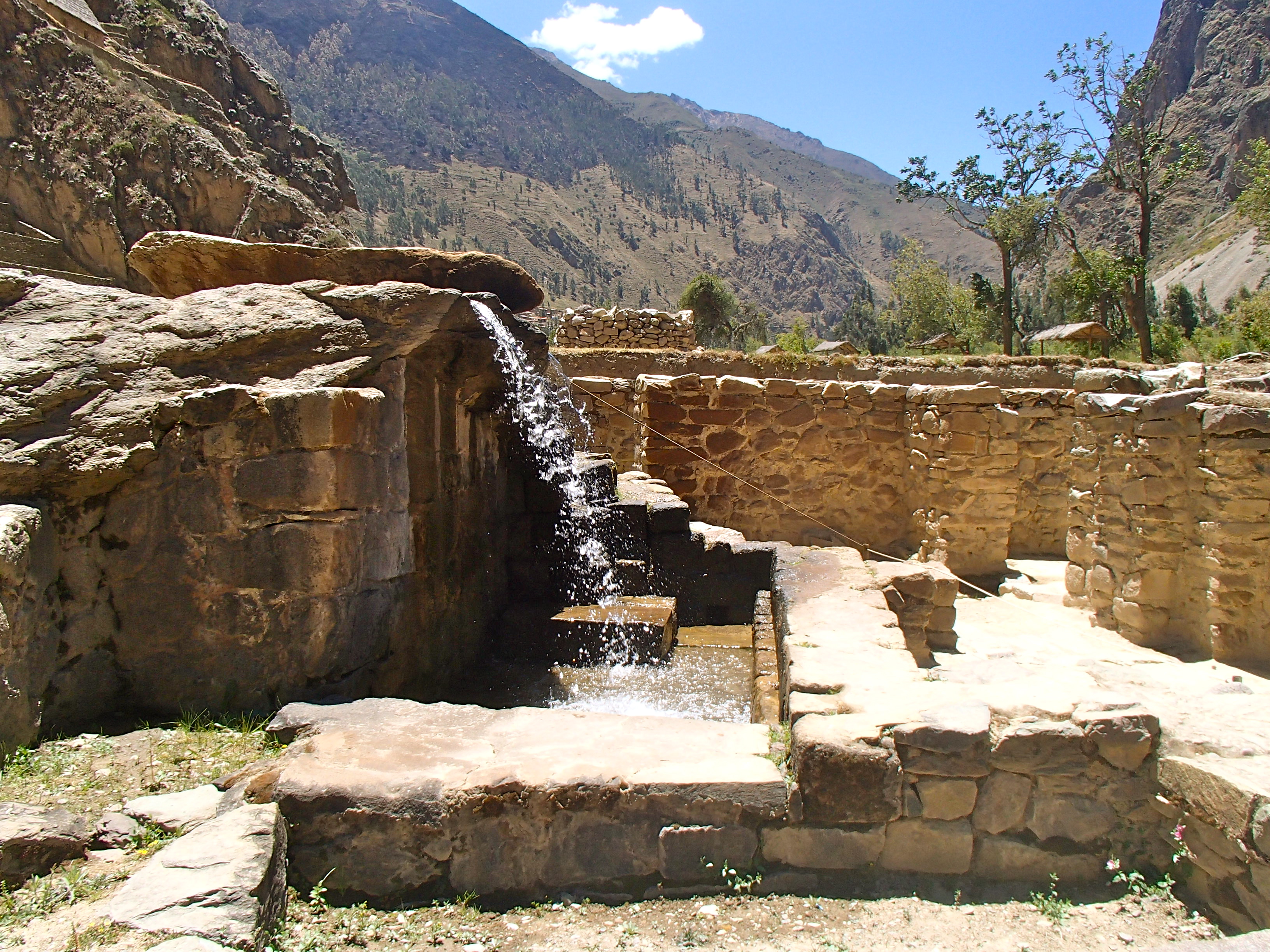 best anciet ruin sites in peru ollantaytambo ancient site day tour