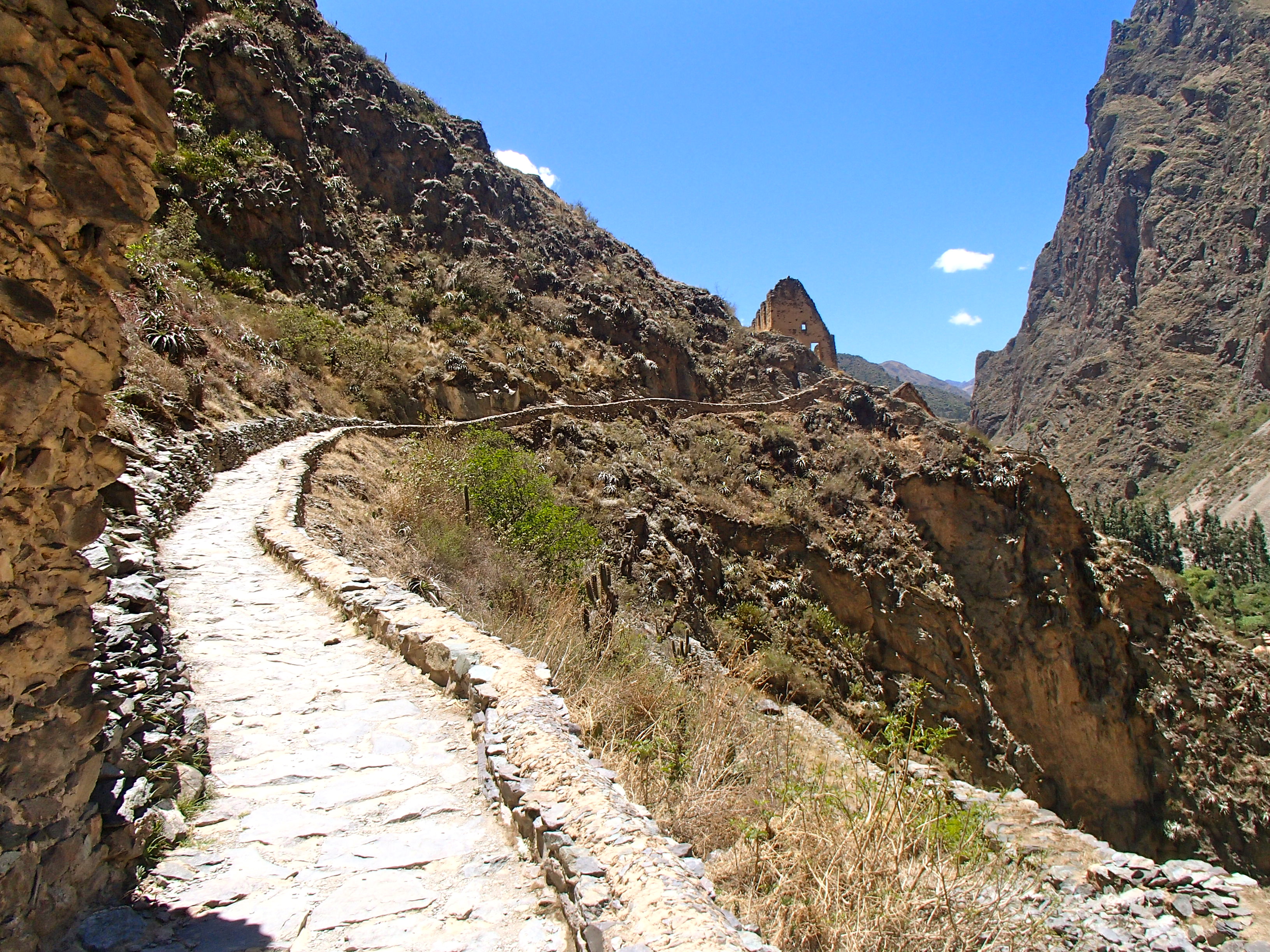 things to do near cusco peru ollantaytambo ruin site