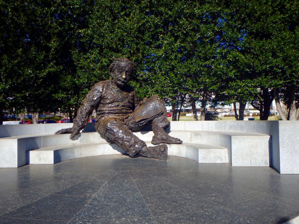 Albert Einstein memorial in washington DC smaller monuments of the national mall