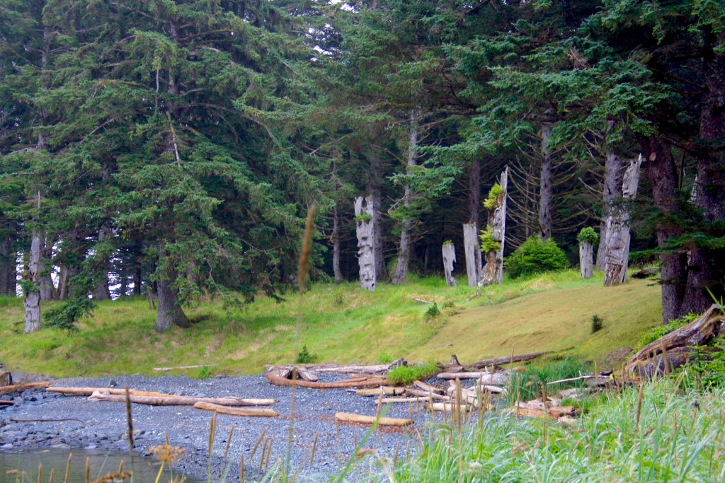 best places to see aboriginal totems in Haida Gwaii